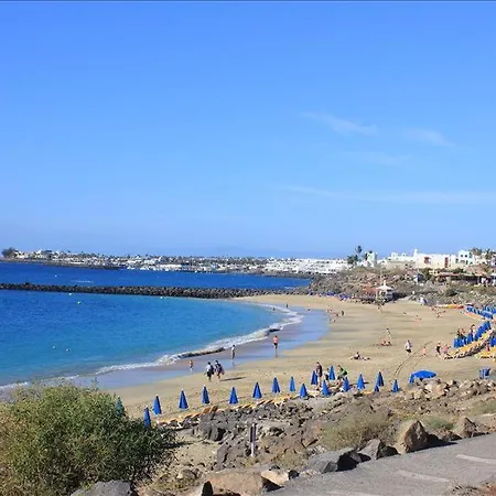 In Playa Blanca Sleeps 4 Includes Swimming Pool Air Con And Wifi 2 Villa