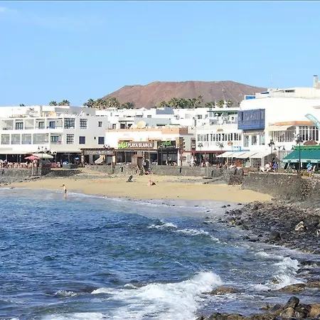 In Playa Blanca Sleeps 4 Includes Swimming Pool Air Con And Wifi 2 Villa